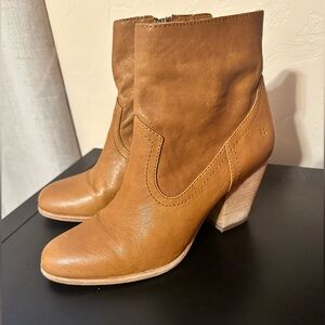 Frye Essa Bootie